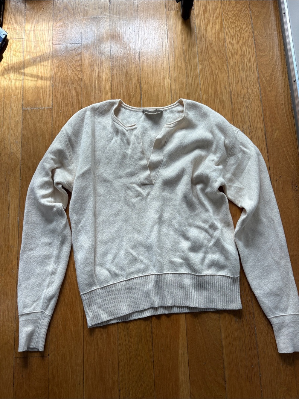 Everlane Cream Scoop-Notch Lightweight Sweater, XXS